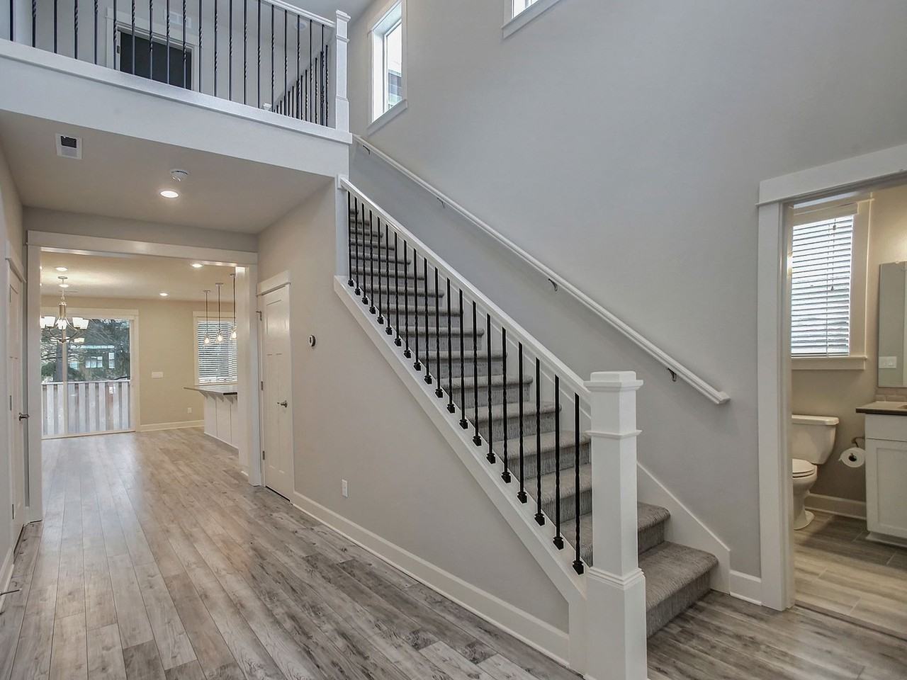 2922 Northwest Grace Terrace - Photo 4 of 35