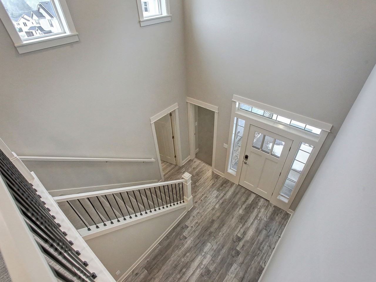 2922 Northwest Grace Terrace - Photo 5 of 35