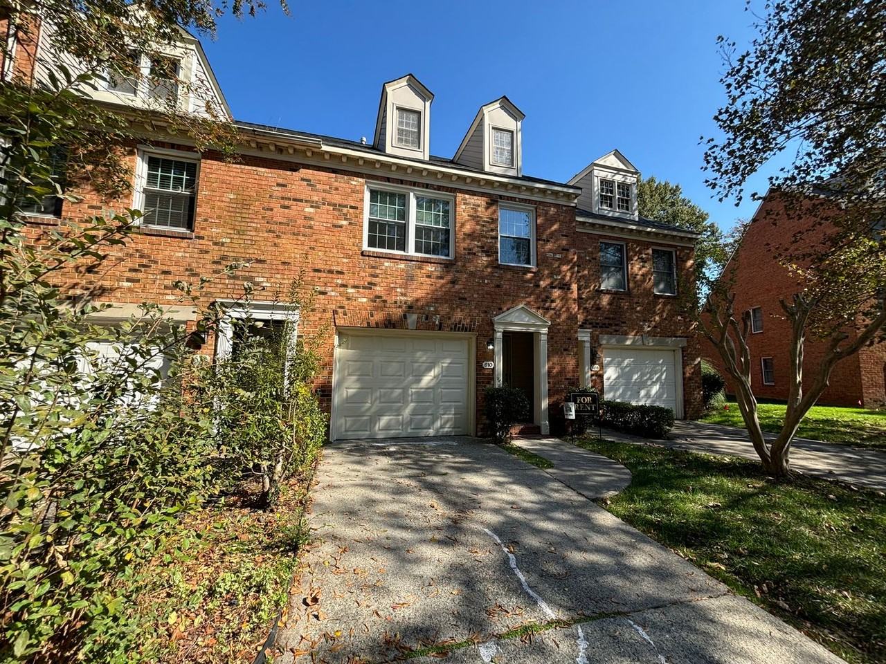 610 Guy Ln - Photo 2 of 38