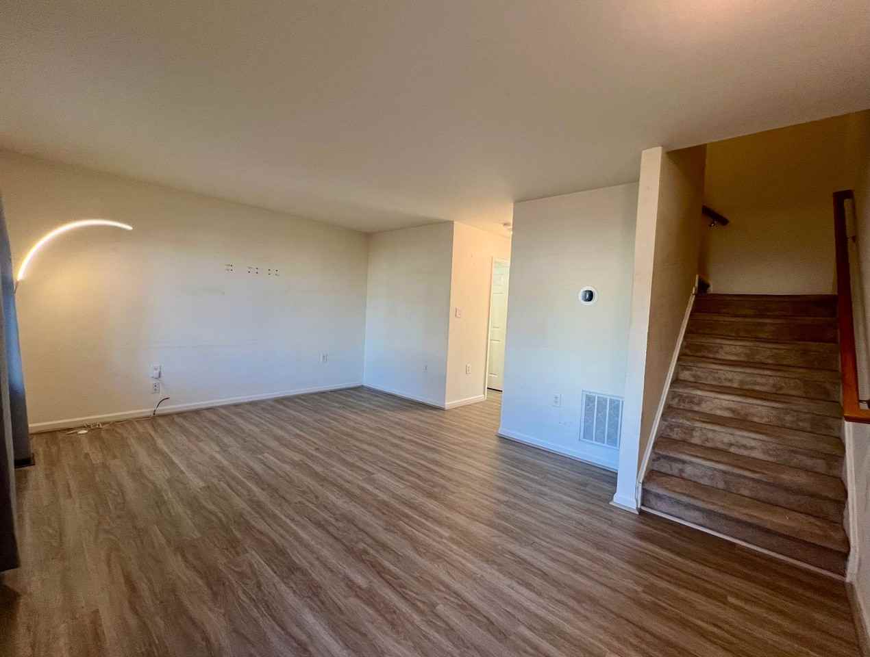 111 Peter Rabbit Dr - Photo 3 of 17