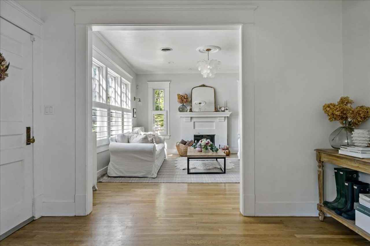 1002 E Warm Springs Ave - Photo 3 of 50