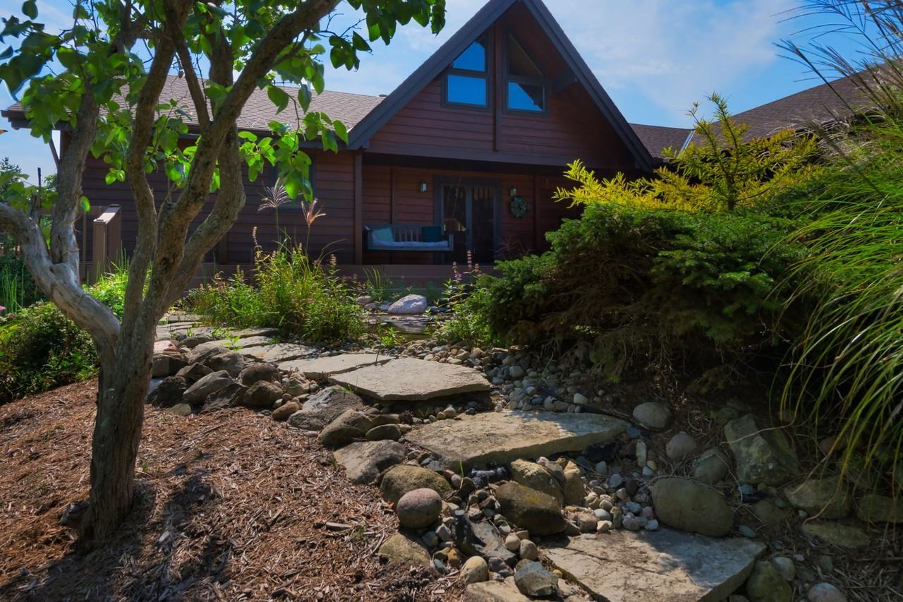 61180 48th Ave - Photo 3 of 34