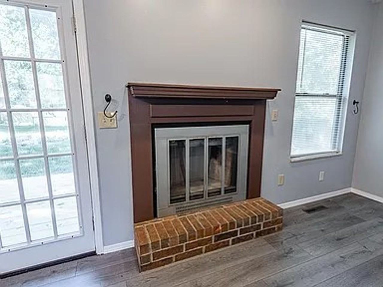 5649 S Franklin Ave - Photo 7 of 37