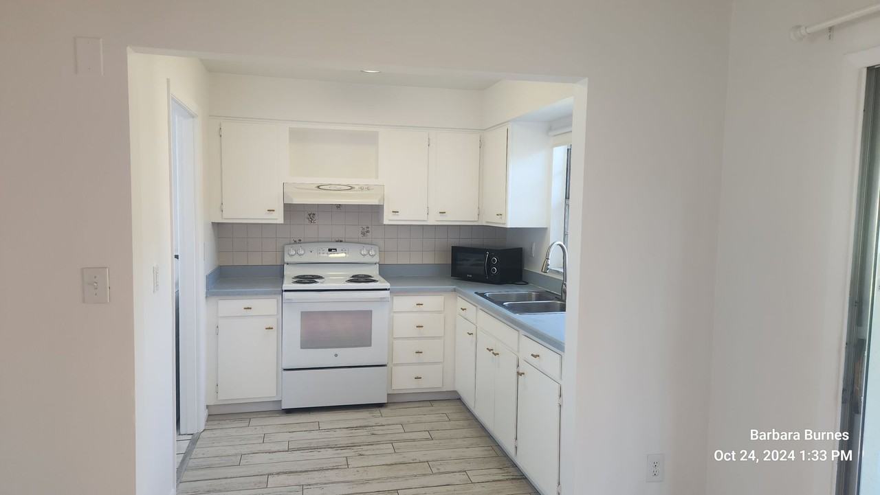 1759 Valencia Ave - Photo 6 of 17