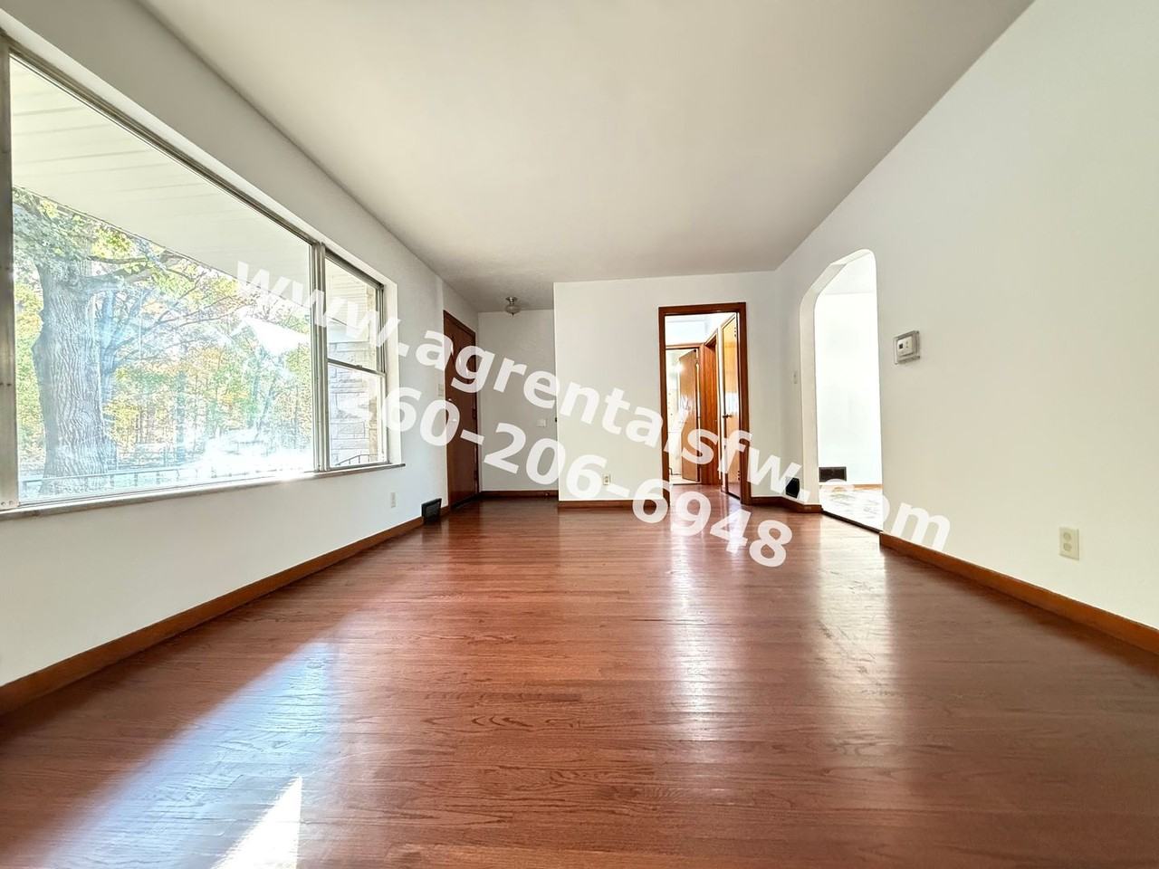 4714 Taylor St - Photo 3 of 19