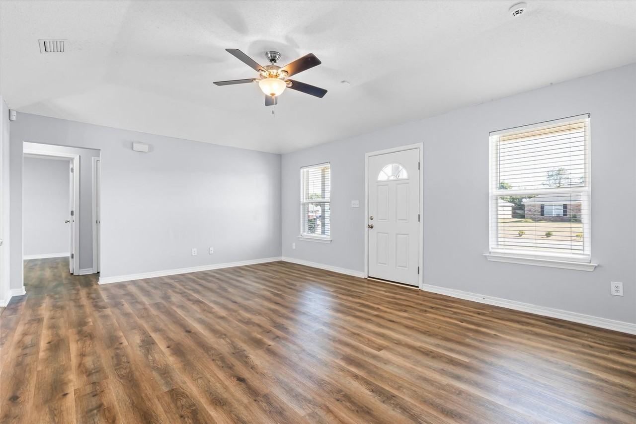 7680 Mailon Ct - Photo 3 of 21