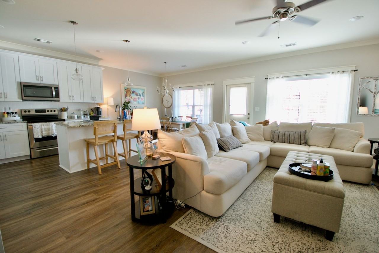 1408 Gatewood Pl - Photo 2 of 32