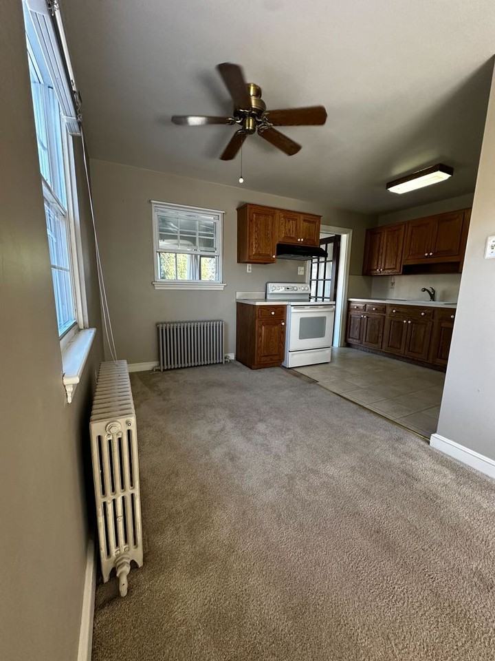 35 S 8th St - Photo 6 of 23