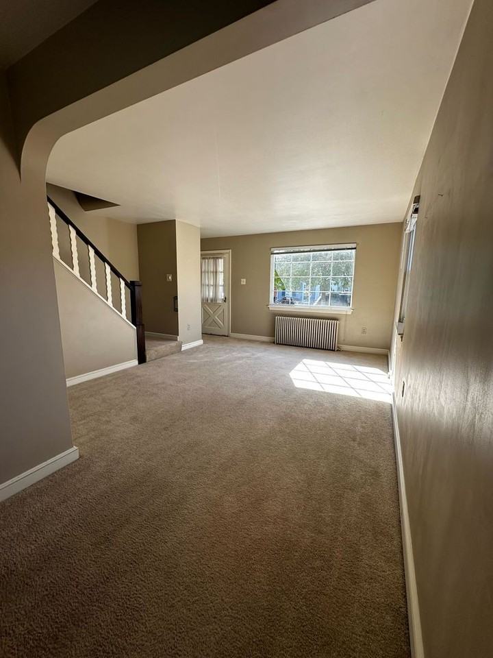 35 S 8th St - Photo 3 of 23