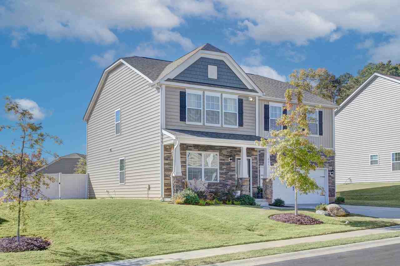 421 Carolina Hemlock Drive - Photo 2 of 32