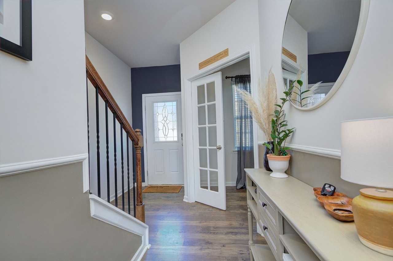 421 Carolina Hemlock Drive - Photo 5 of 32