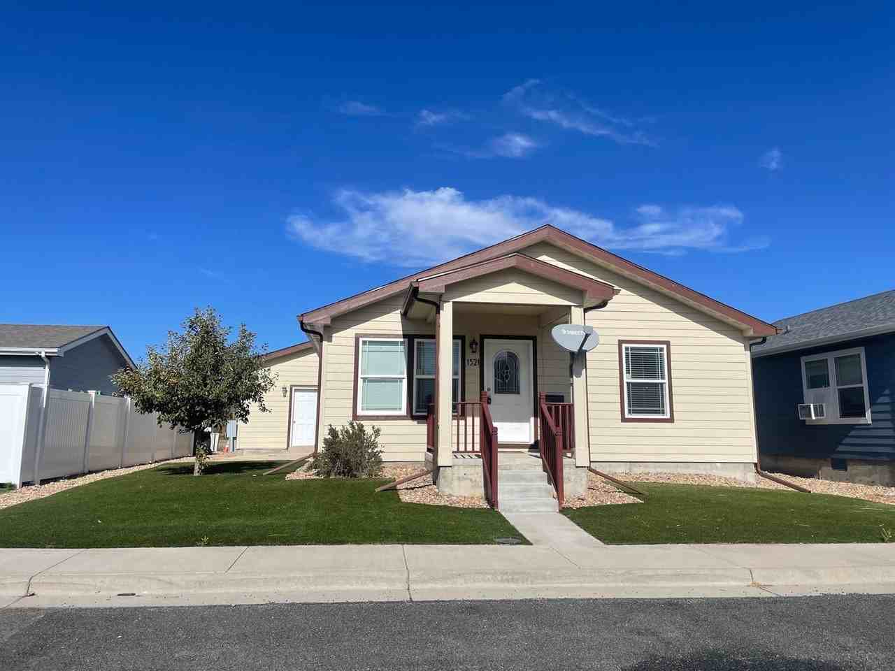 1521 Osage Ave - Photo 2 of 20