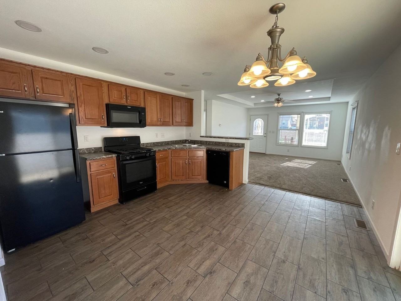 1521 Osage Ave - Photo 7 of 20