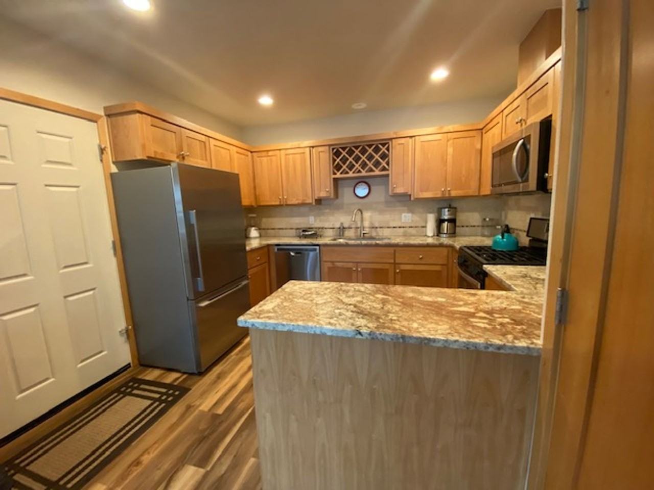 19569 Lost Lake Dr - Photo 2 of 8