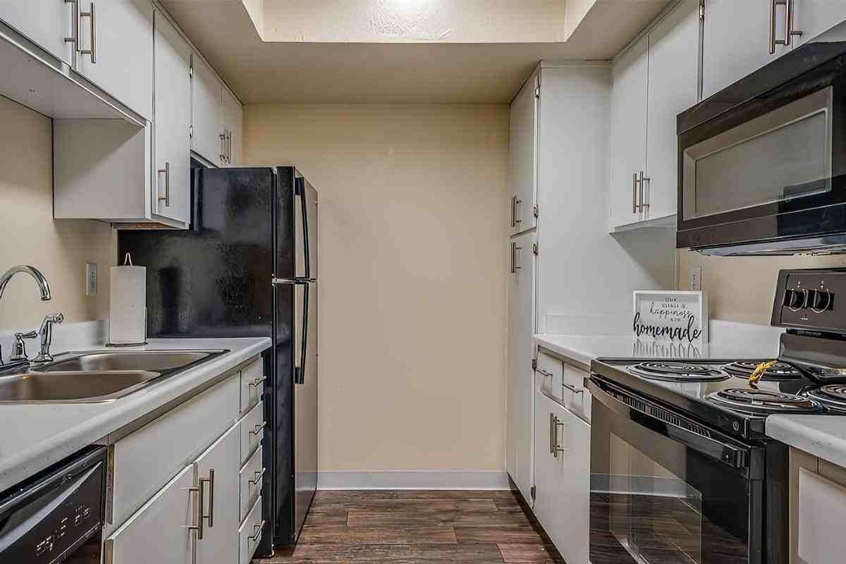 1101 North Gilbert Road - Photo 3 of 24