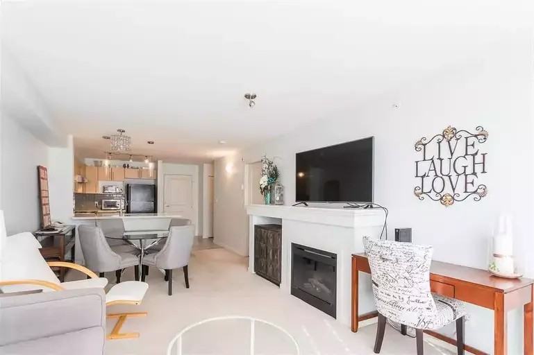 1576 Grant Ave #403 - Photo 3 of 11