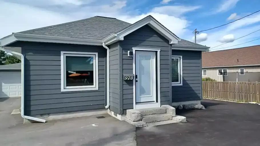 970 Parkhill Rd W - Photo 2 of 16