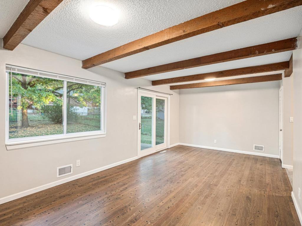 1008 Sw 14th Street Ter - Photo 5 of 14