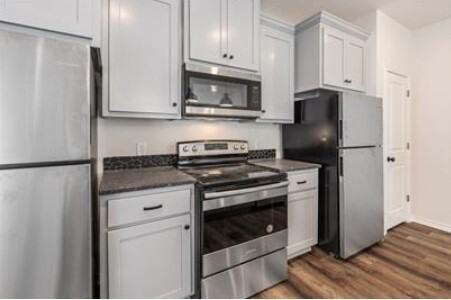 11029 Favor Rd - Photo 3 of 18