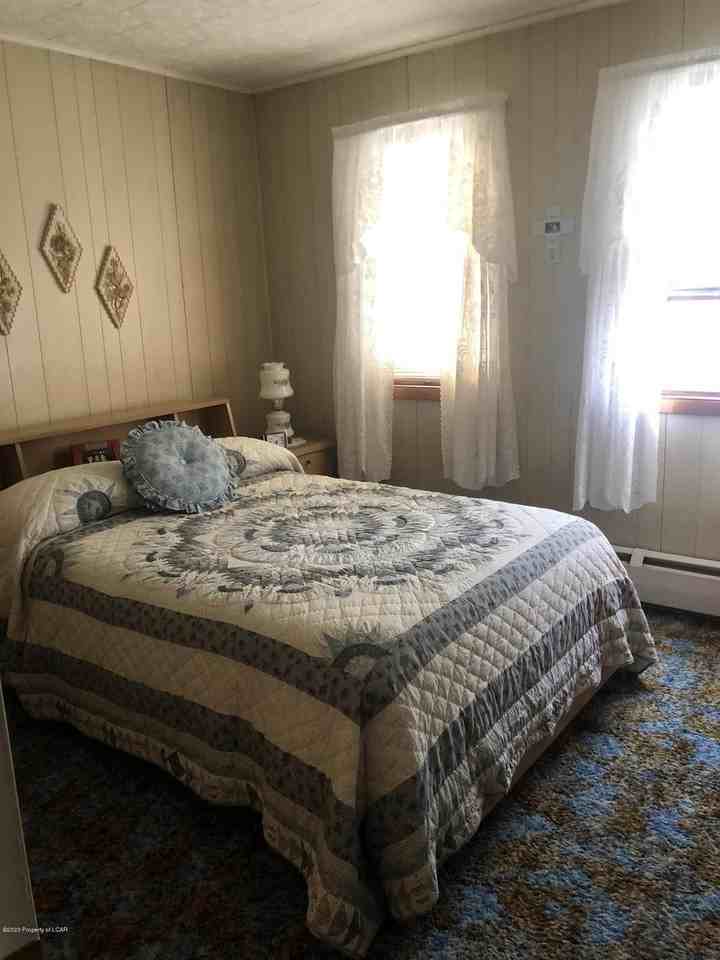 90 4th St - Photo 2 of 15