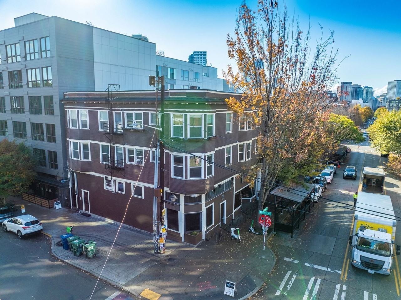 The Winston - Photo 2 of 9