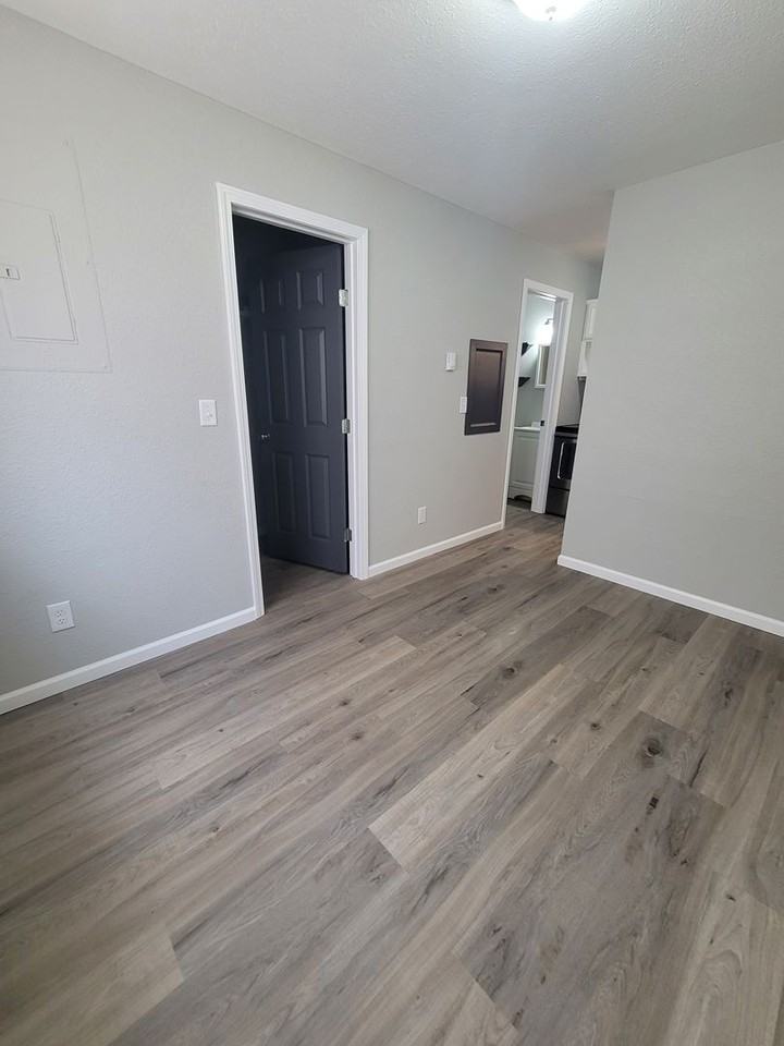 4187 Sunset Dr #3 - Photo 4 of 14