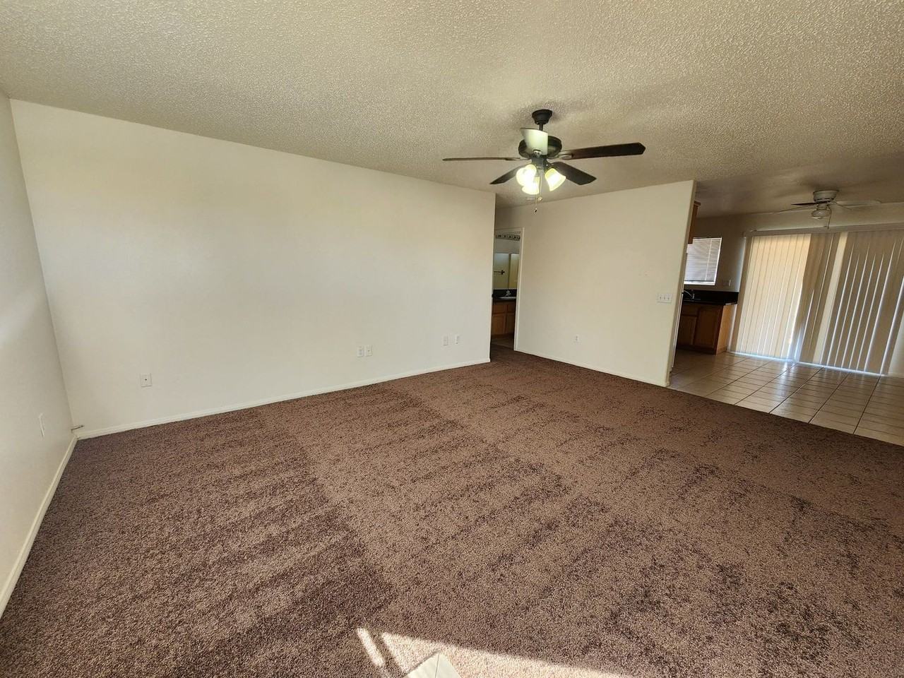 6624 Mariposa Ave - Photo 3 of 21