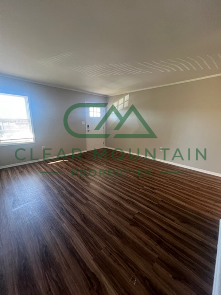 412 Hagood St - Photo 4 of 11