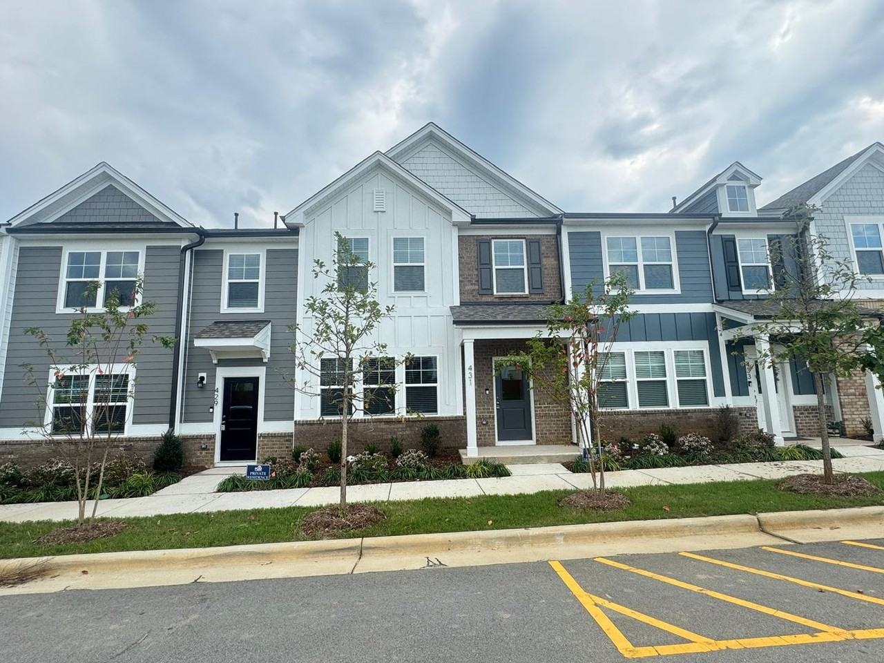 431 Parker Station Ave - Photo 2 of 20