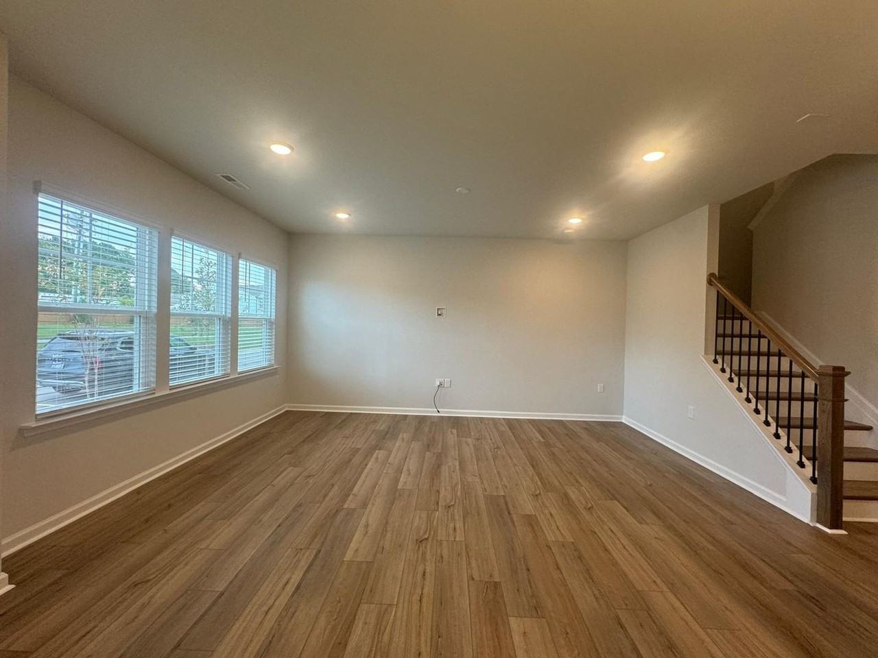 431 Parker Station Ave - Photo 3 of 20