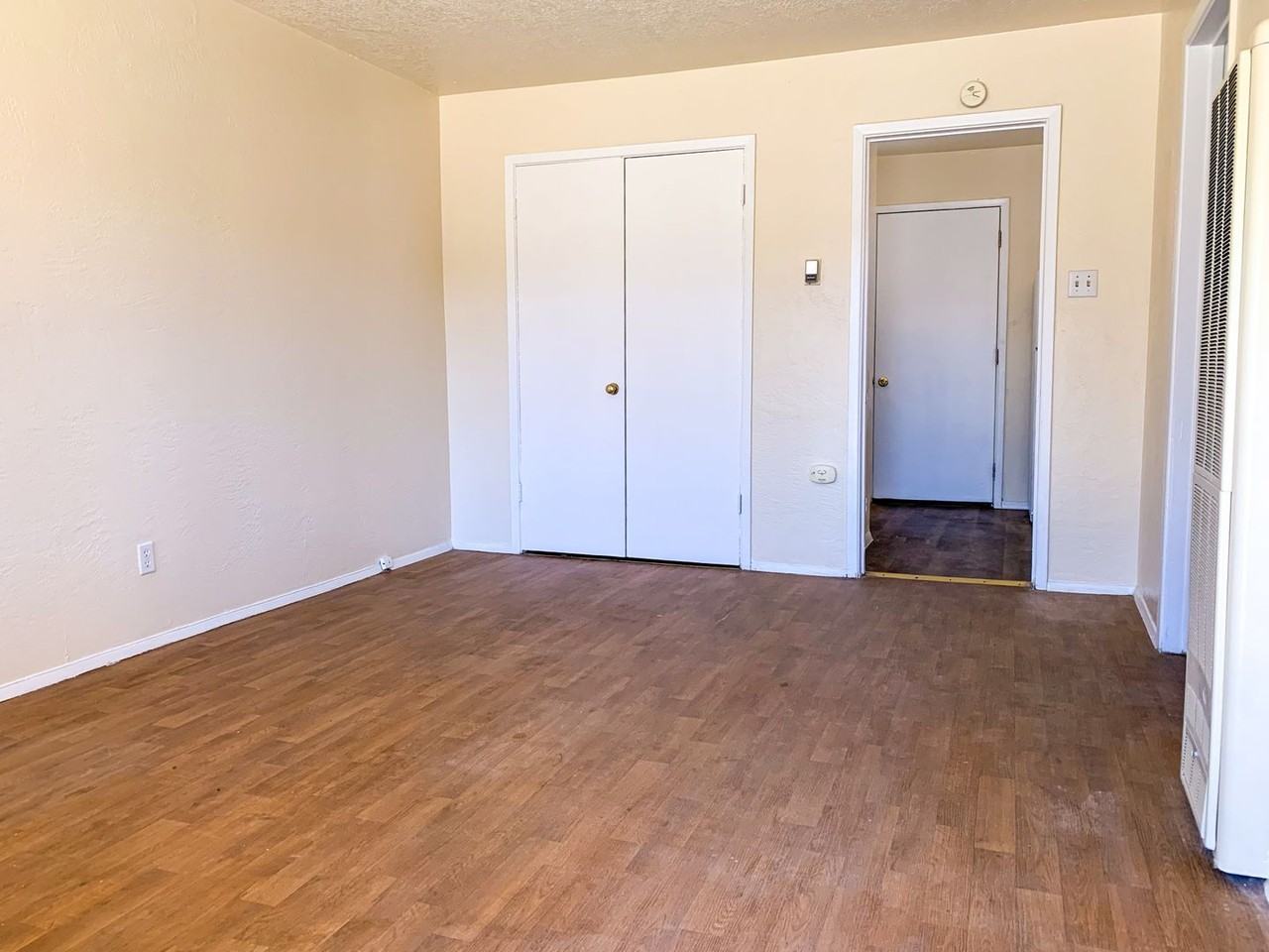 One-Bedroom Apartments in Prime ABQ Location - Photo 4 of 22