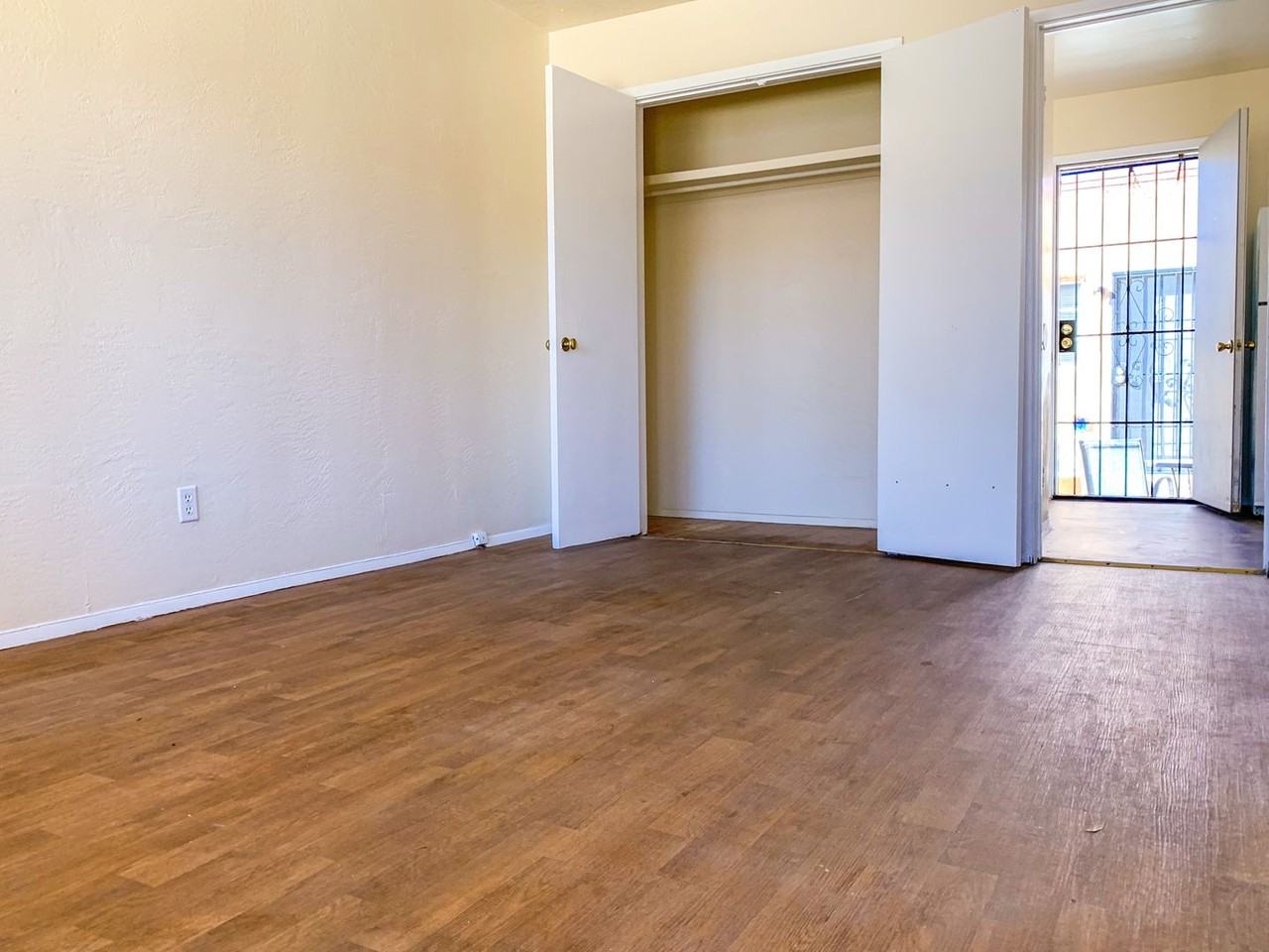 One-Bedroom Apartments in Prime ABQ Location - Photo 5 of 22