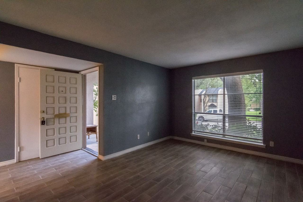 317 Valley Park Dr - Photo 5 of 28