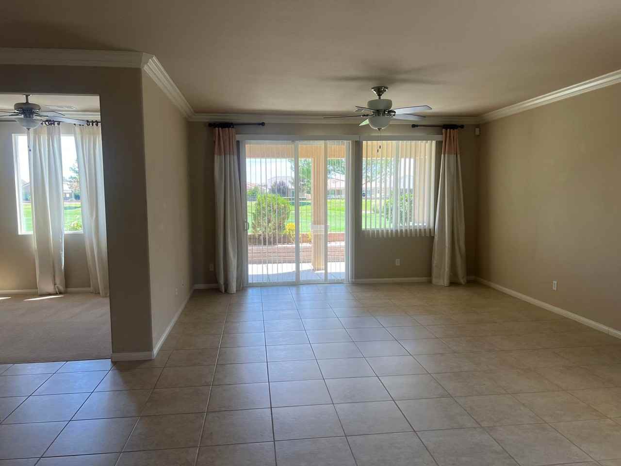 10333 Darby Rd - Photo 2 of 19