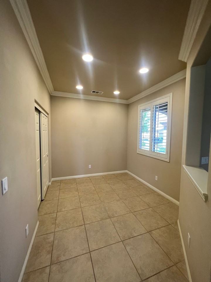 10333 Darby Rd - Photo 6 of 19