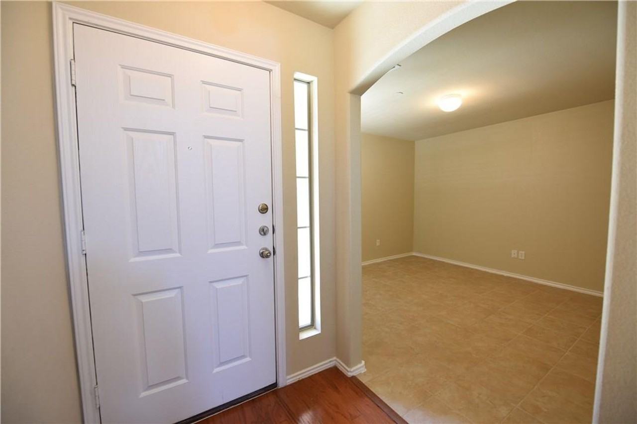 1178 Landon Ln - Photo 3 of 19