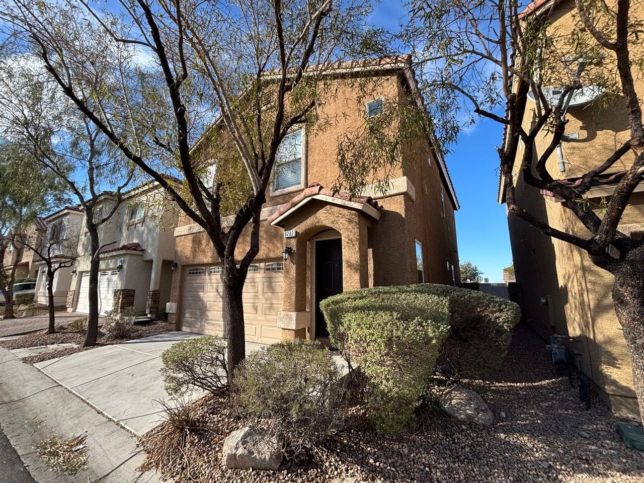 8282 Time Machine Ave - Photo 2 of 28