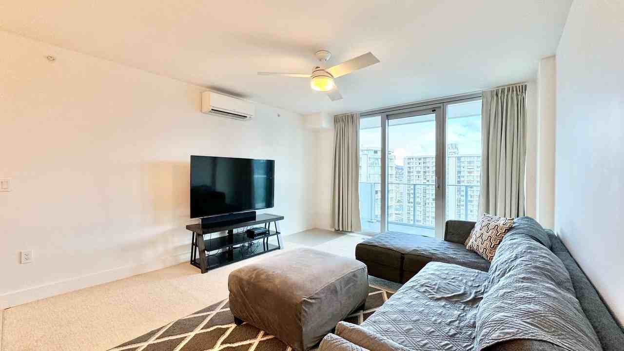 629 Keeaumoku St #1605 - Photo 4 of 31