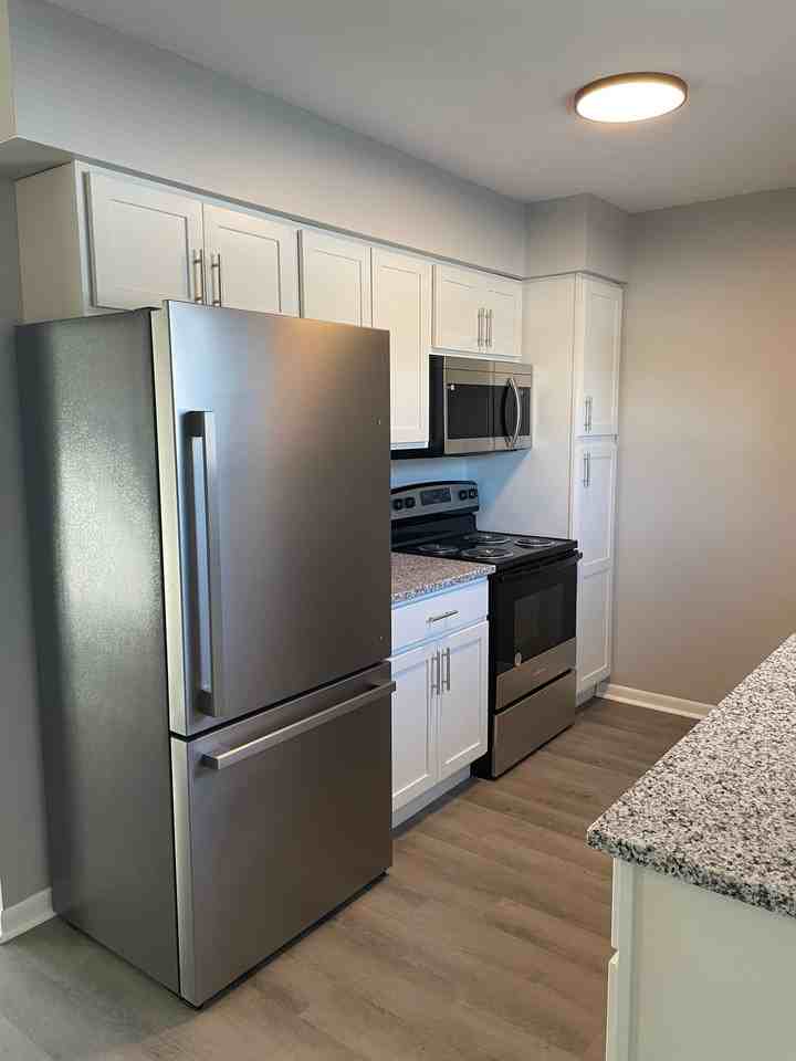 Lamplighter Court - Photo 3 of 16