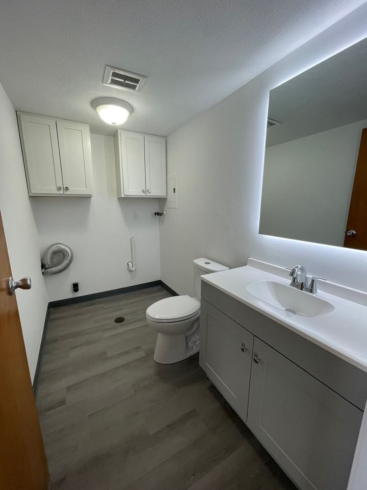 Lamplighter Court - Photo 6 of 16