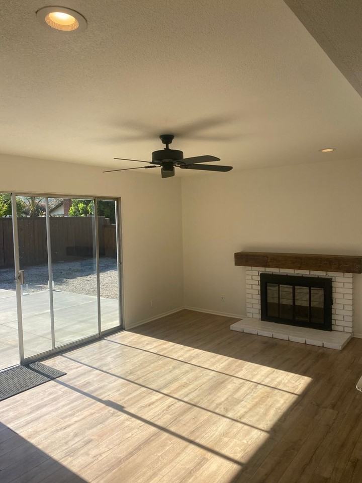 50 Maxine Ave - Photo 3 of 11