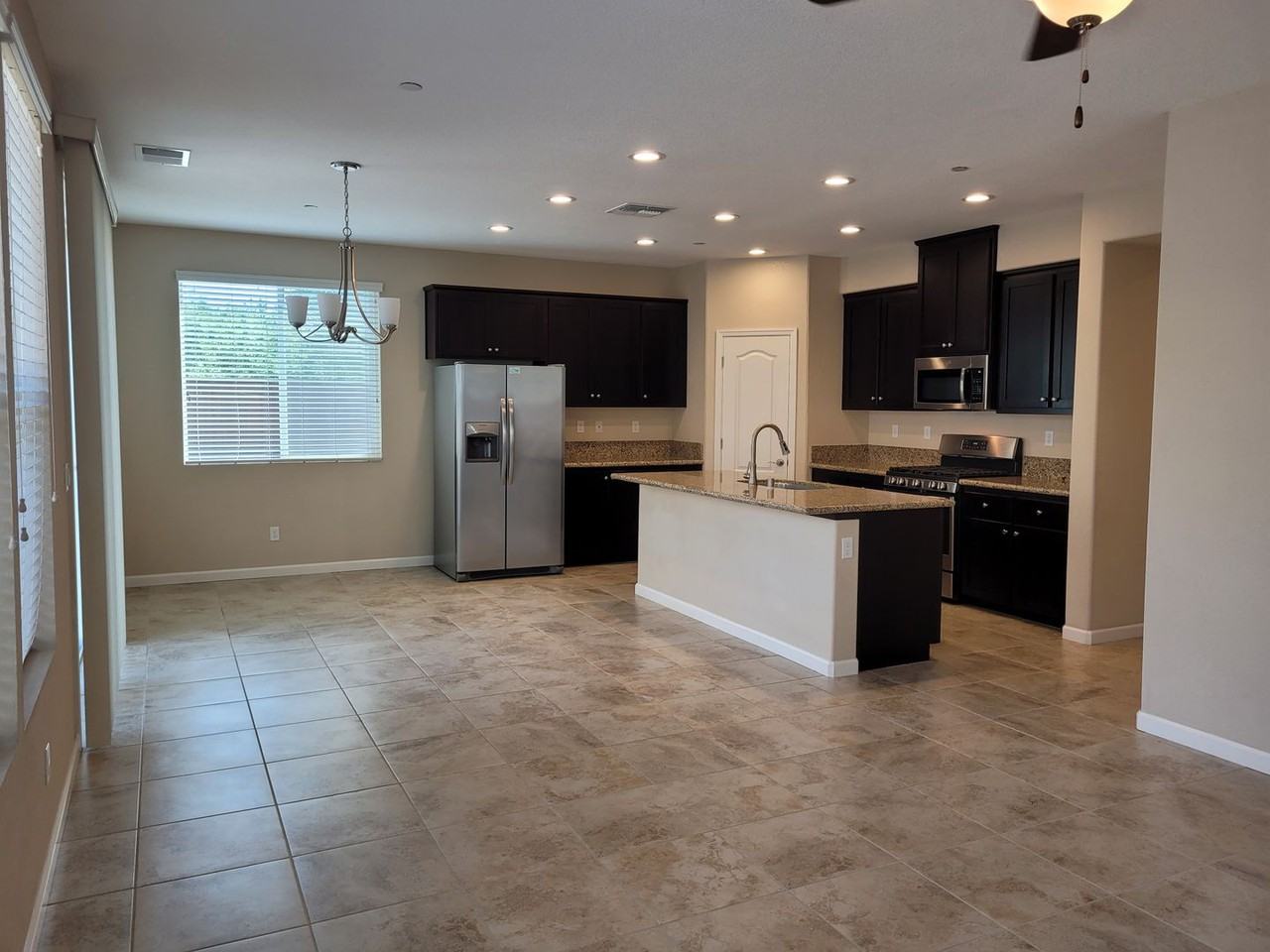 7601 Dennis Wallace Ln - Photo 2 of 16