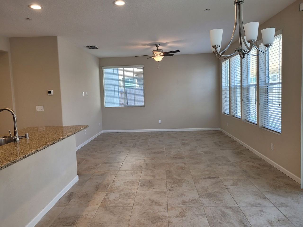 7601 Dennis Wallace Ln - Photo 3 of 16