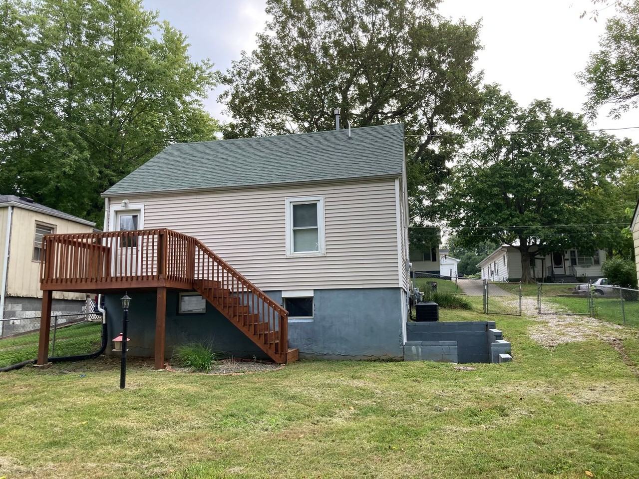 504 Henry St - Photo 7 of 50