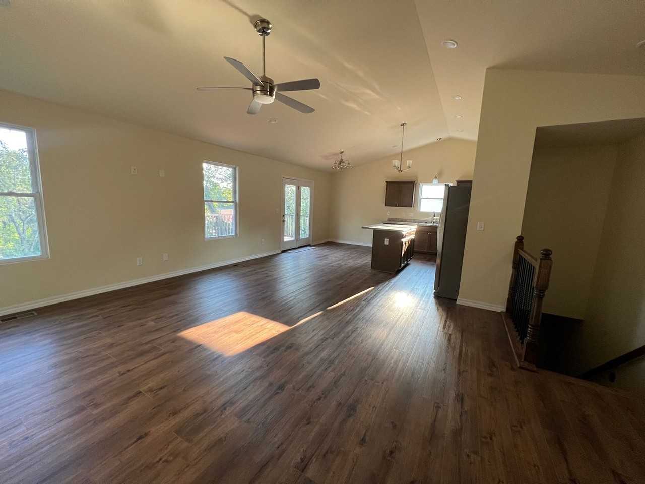 192 Oak Hill Holw - Photo 4 of 19