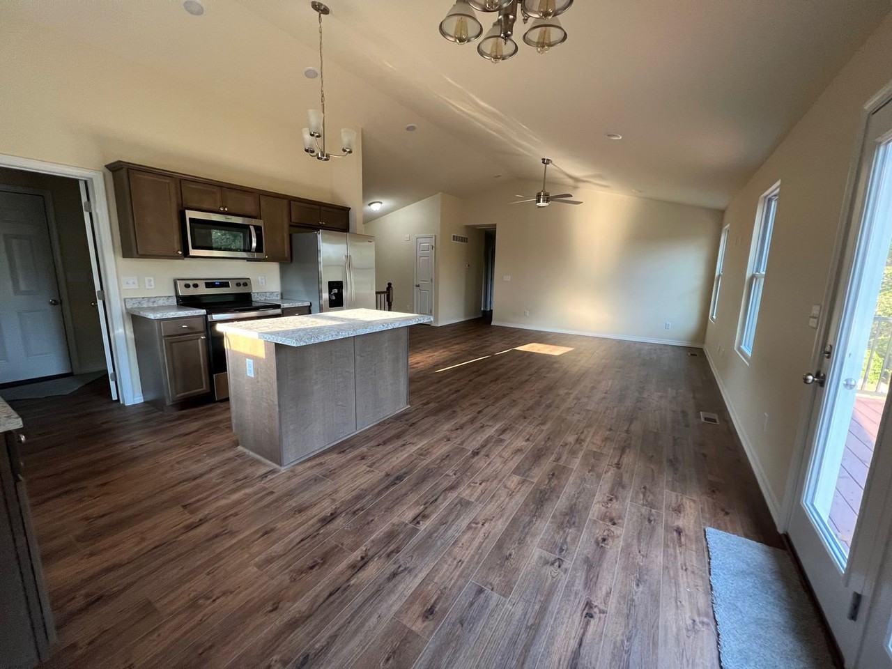 192 Oak Hill Holw - Photo 6 of 19