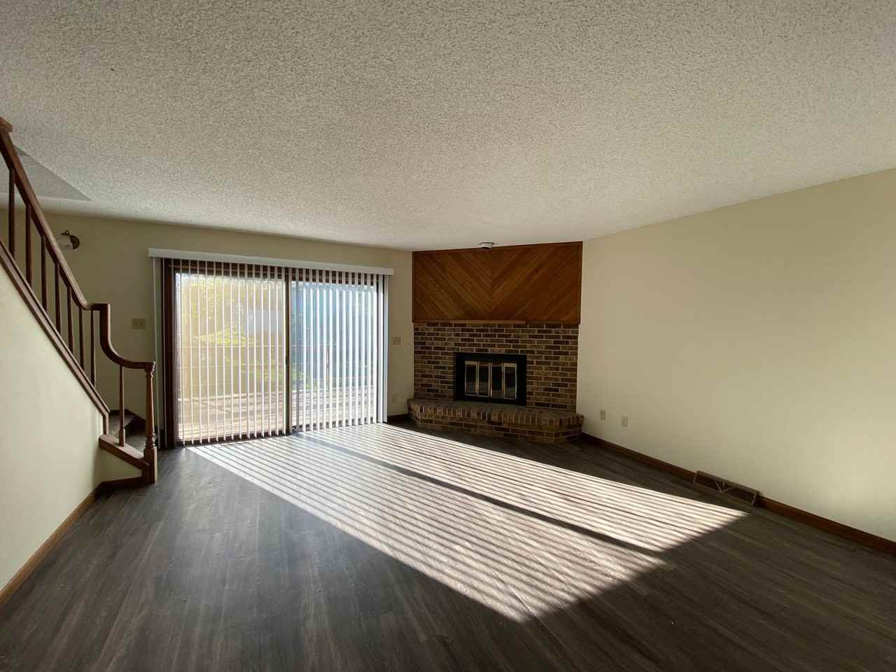 1828 N Ridge Dr - Photo 5 of 19