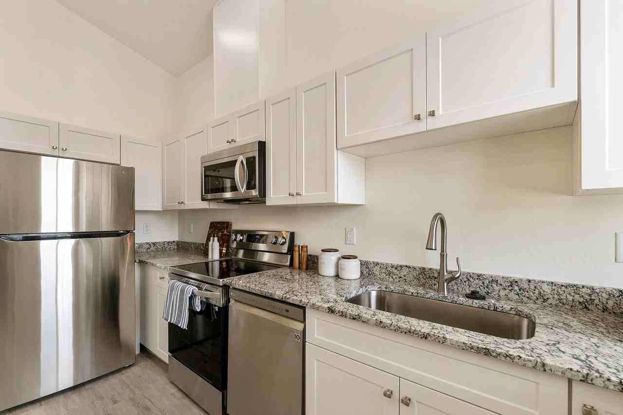 Villas on Superstition - Photo 4 of 12