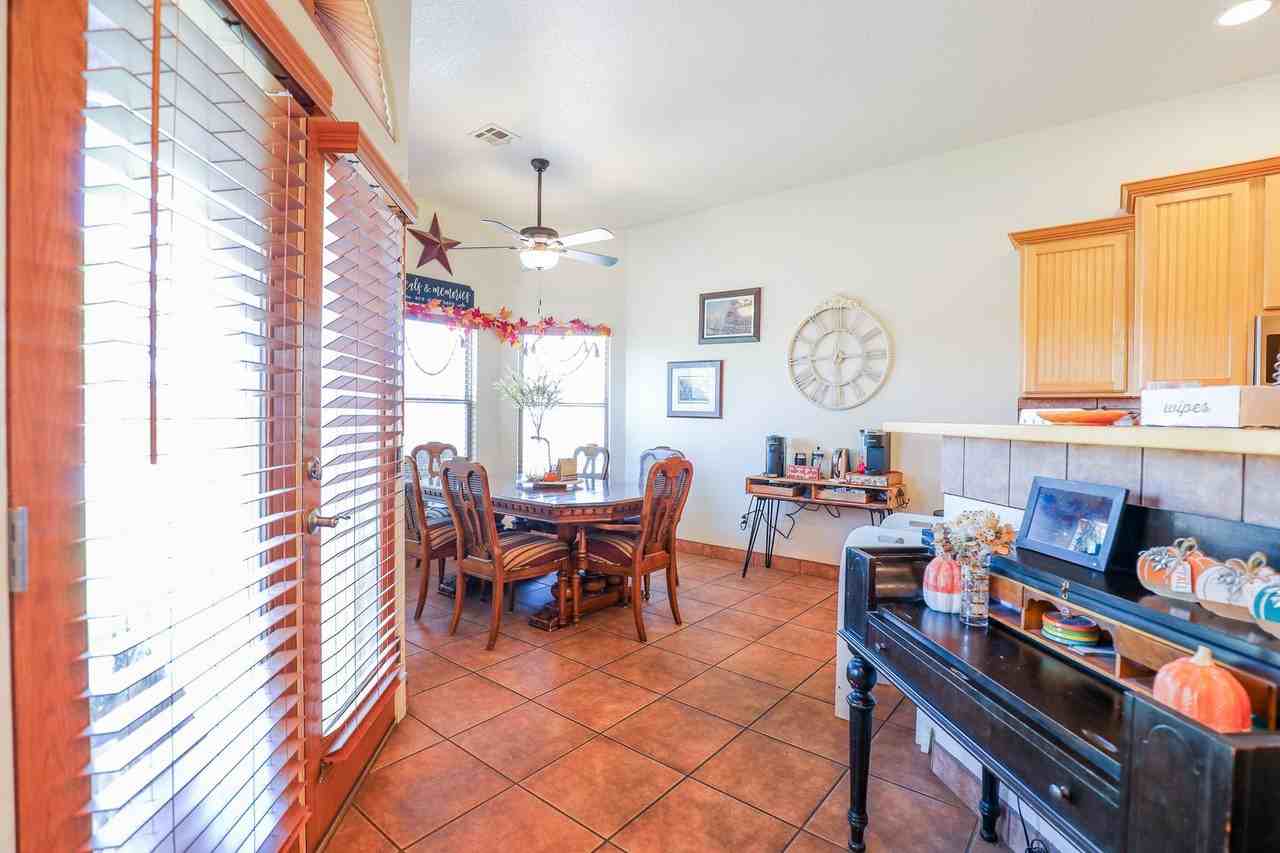 3813 Driftwood Ave - Photo 6 of 25
