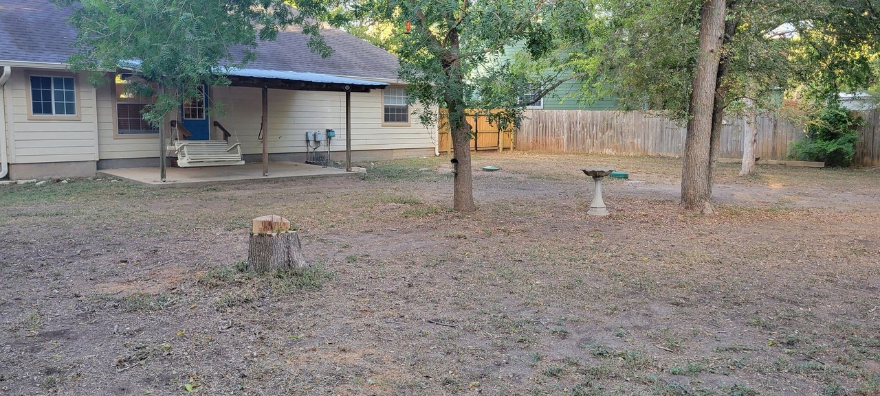 106 Hawea Ln - Photo 3 of 23